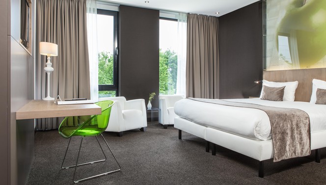 Deluxe kamer Hotel Breukelen Luxe Kamer Bed Genieten